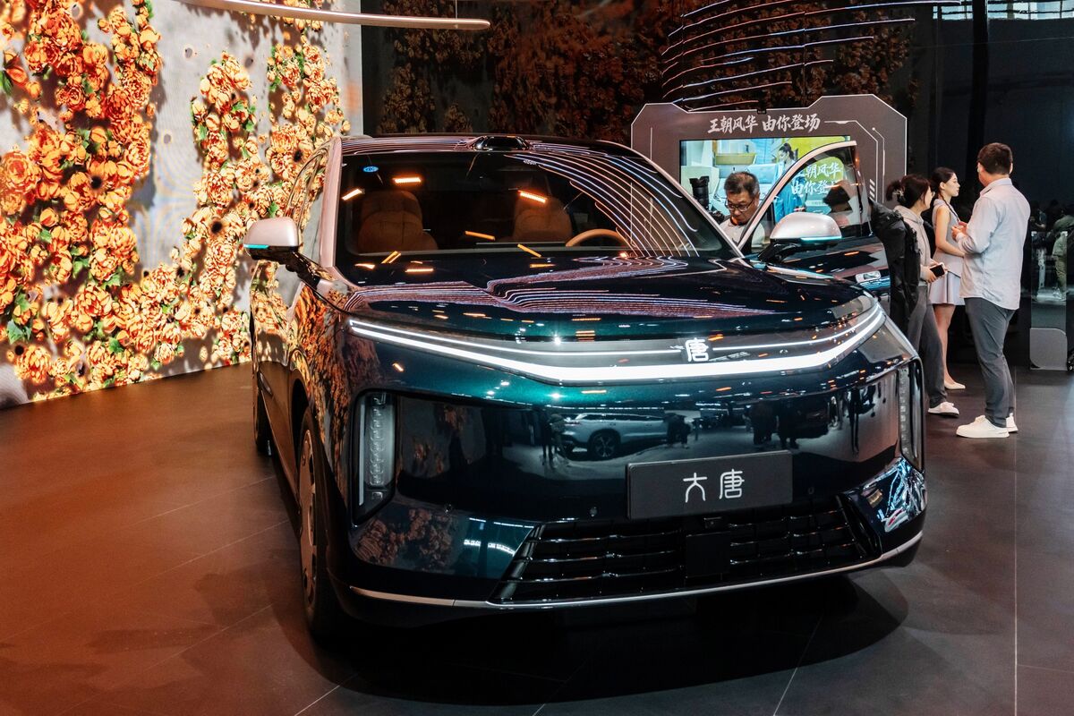 BYD’s Near-Term Borrowings Soar to Record High as Earnings Slump