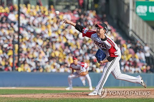 Twins lose closer You Young-chan to elbow fracture
