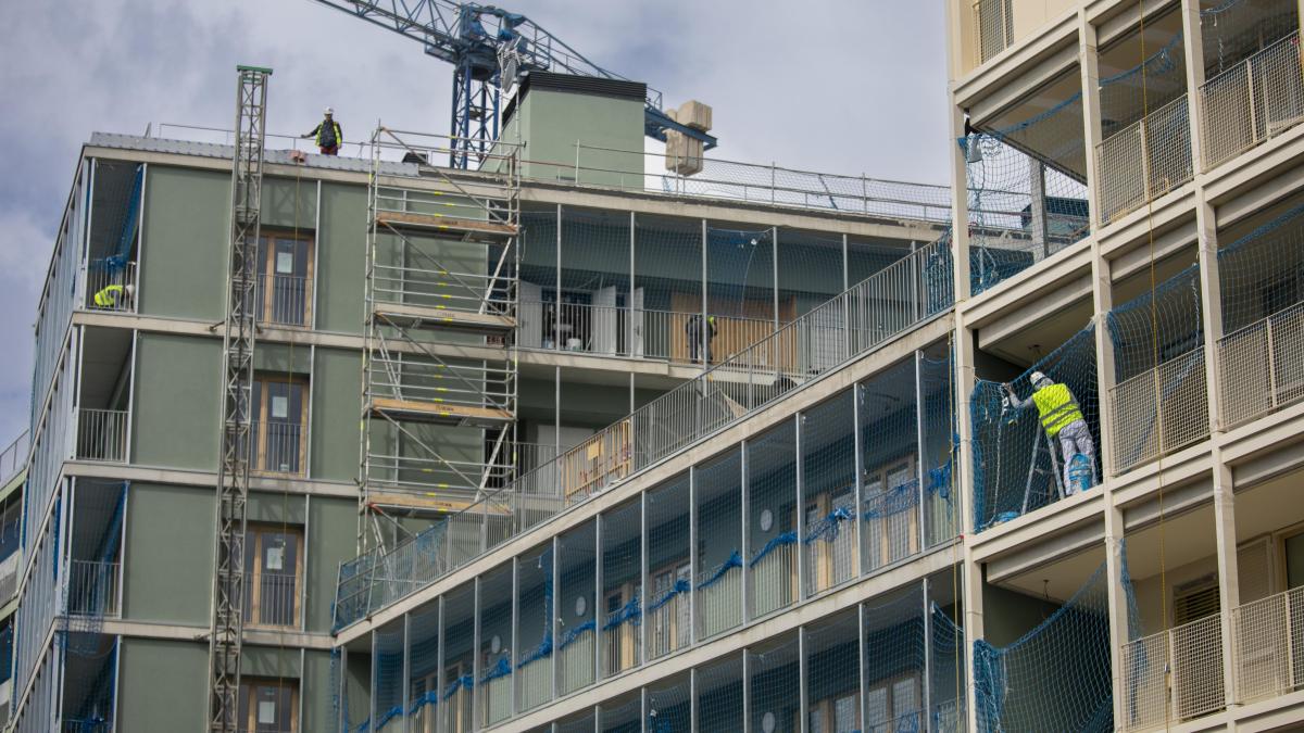 Bono alquiler a jóvenes, ayudas a promotores y blindaje permanente del parque público: así se reparten los 7.000 millones del Plan de Vivienda