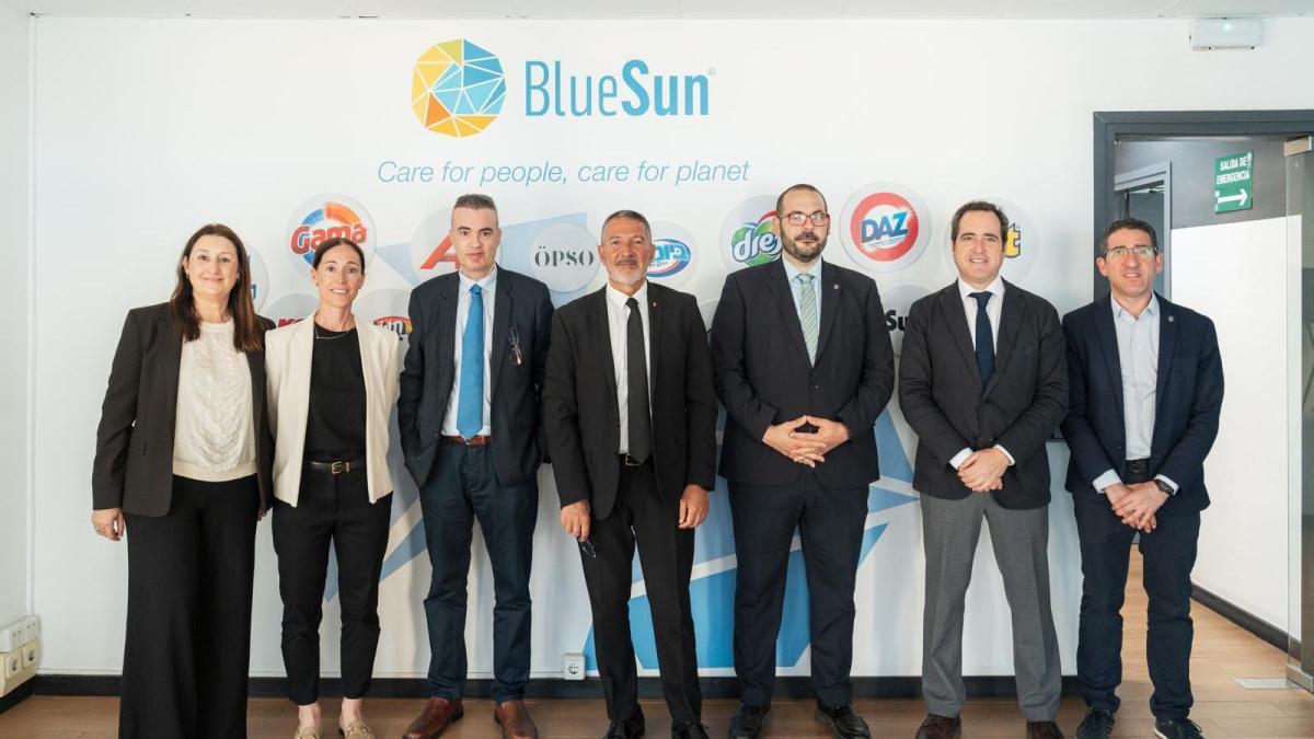 Bluesun avanza en su crecimiento industrial con una nueva línea de producción
