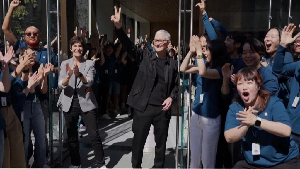 Apple : Tim Cook passe la main à John Ternus, pur produit maison