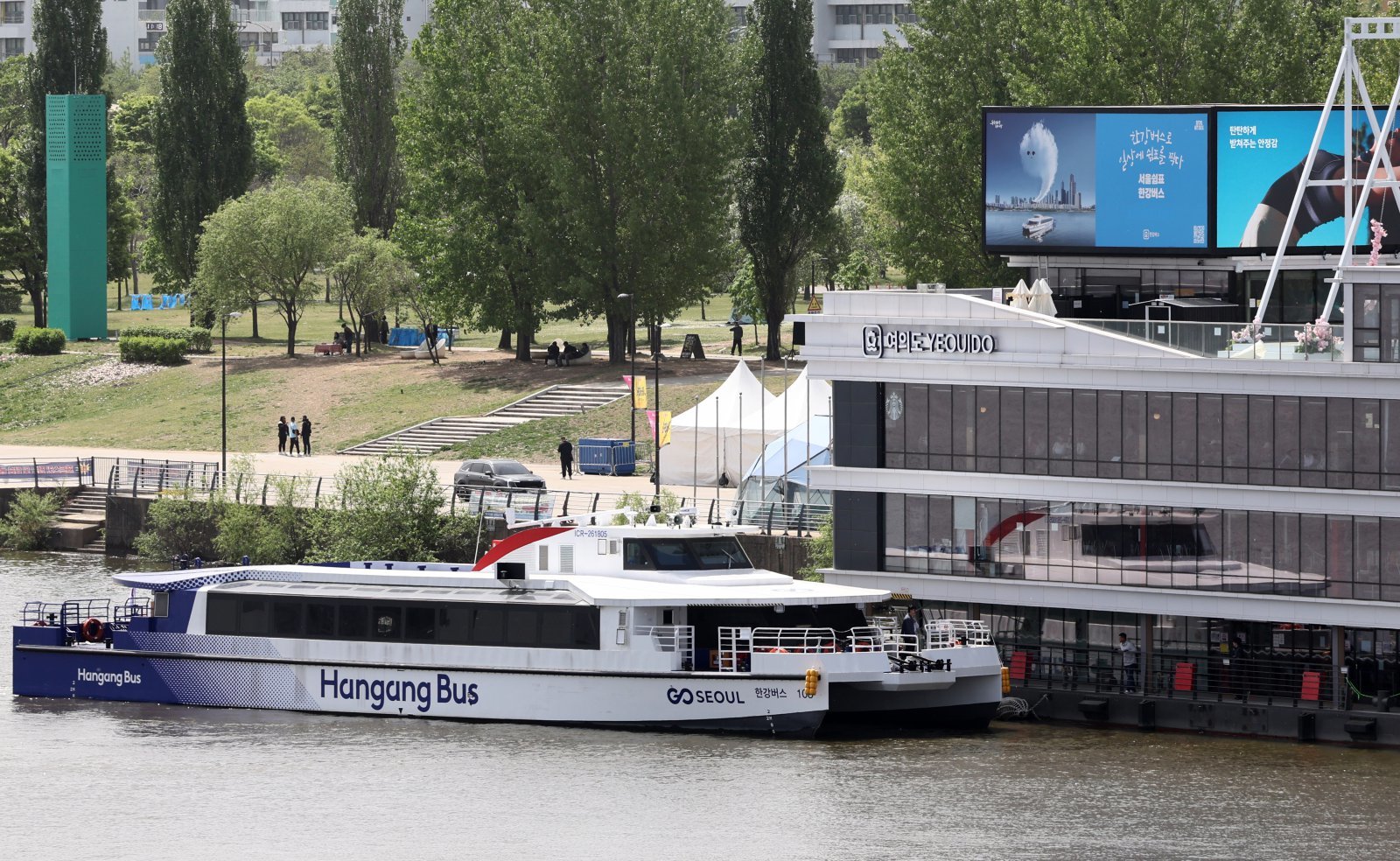 4월 한강버스 탑승객 7만 명 넘어…“월간 기준 최다”