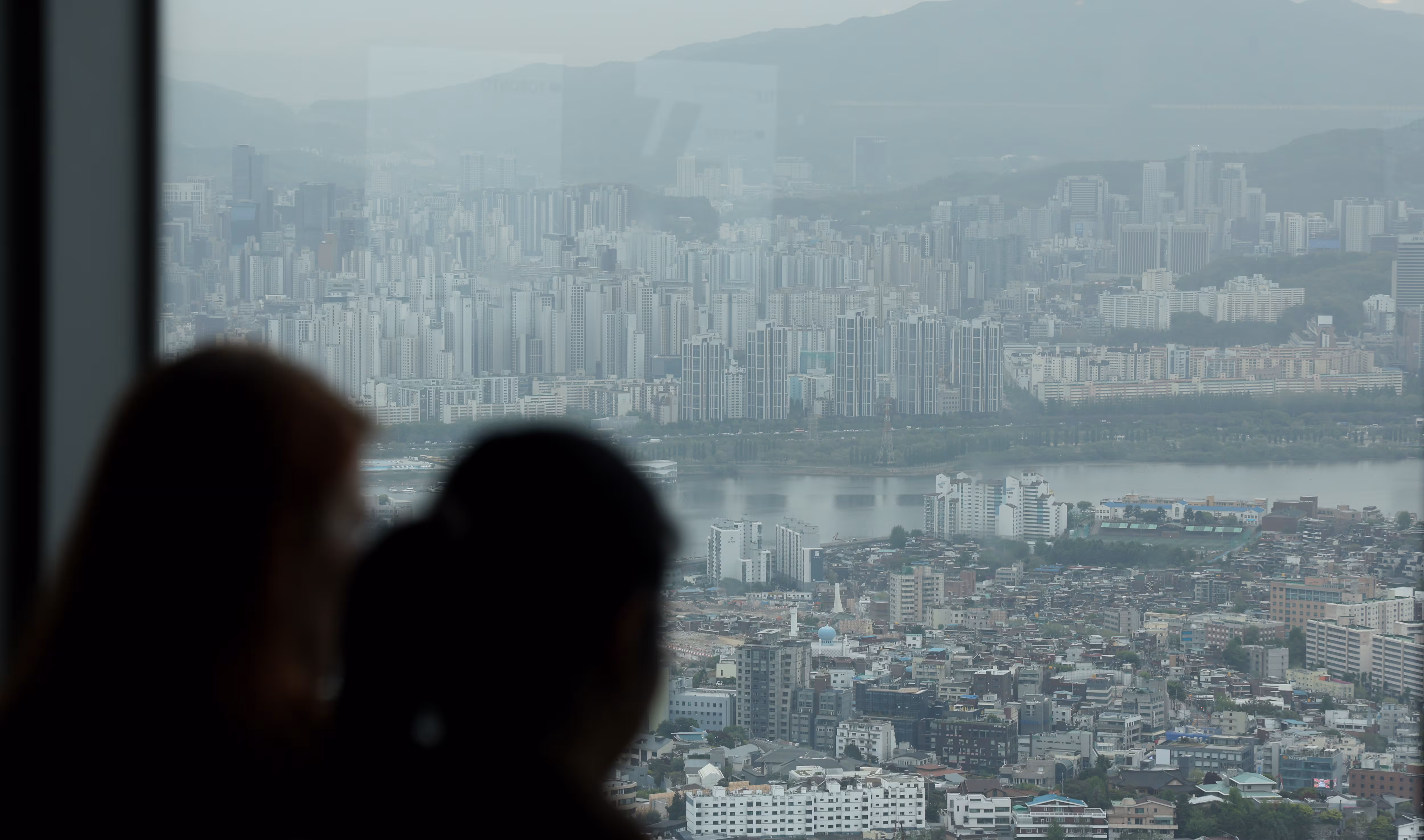 5월 황금연휴 날씨는... 오늘 수도권 미세먼지 나쁨, 일요일 전국에 비
