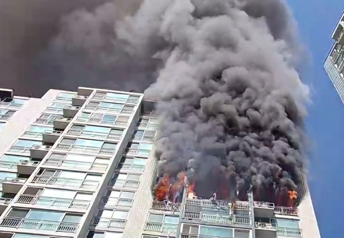 1 killed, 2 injured in apartment fire in Uiwang