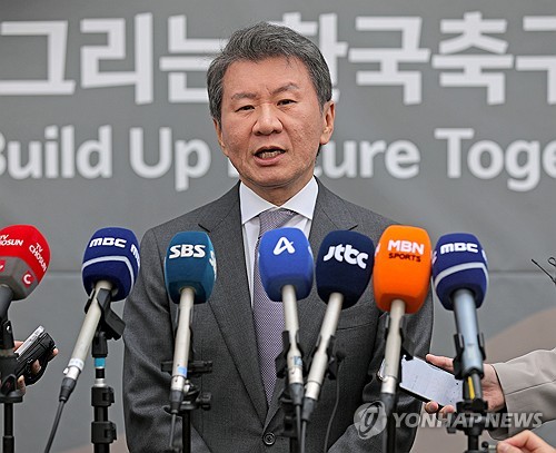 Sports ministry renews call on top football body to discipline leader