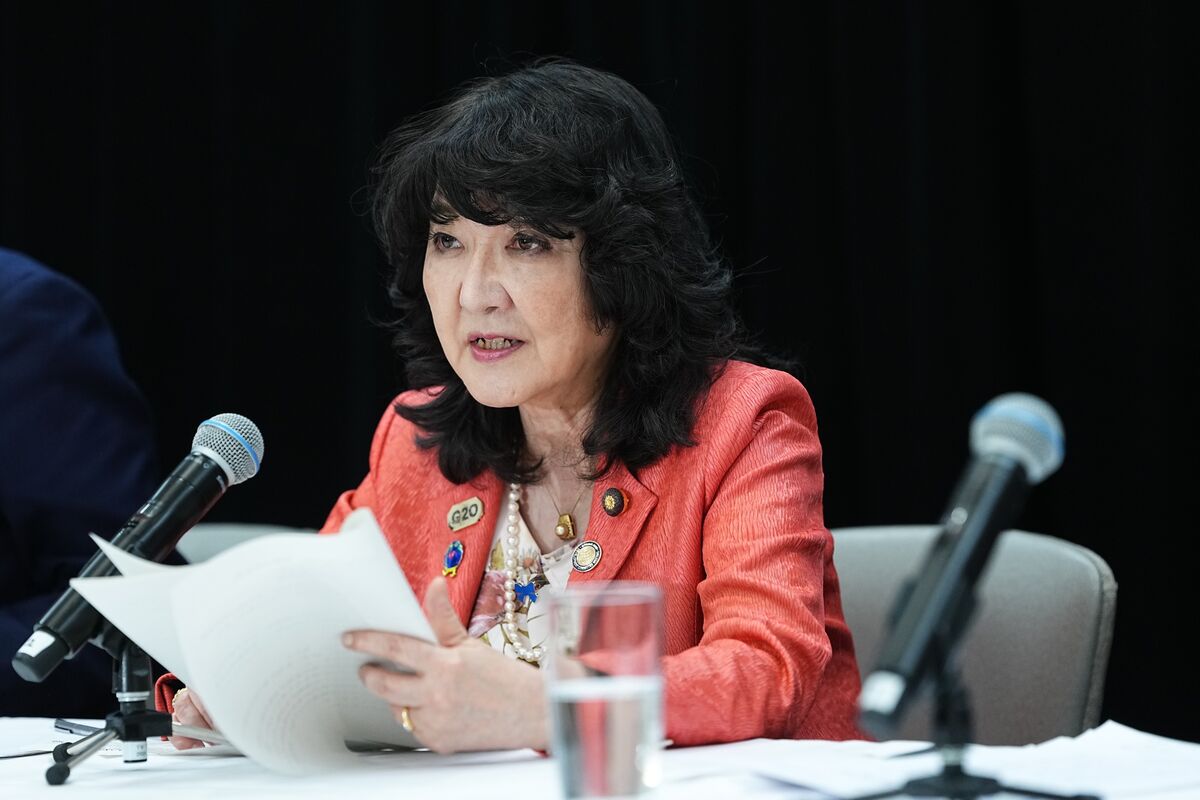 Japan Issues ‘Final Warning’ Before FX Intervention, Lifting Yen