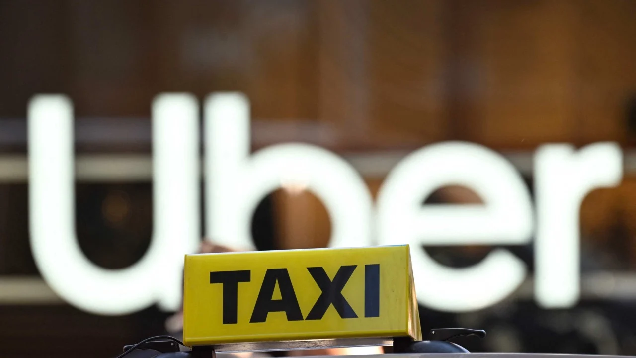 Uber to buy cab-ordering platform FlyTaxi ahead of ride-hailing regulation