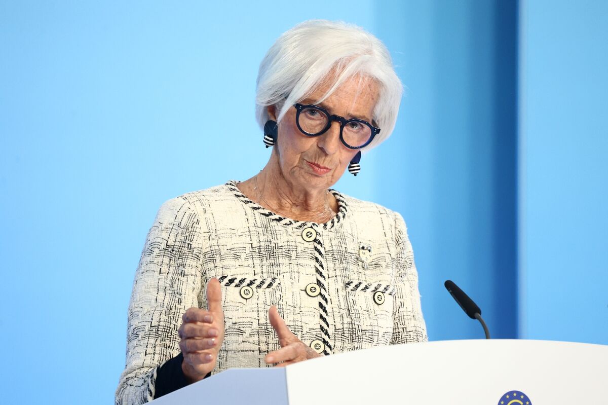 Lagarde Joins Powell in Rejecting Stagflation Label of 1970s