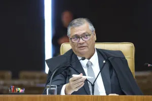 Dino deve conversar com relatores antes de liberar julgamento sobre eleições no Rio