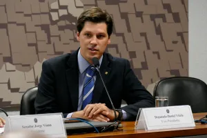 Genial/Quaest: Daniel Vilela lidera cenários de 1º e 2º turno em Goiás