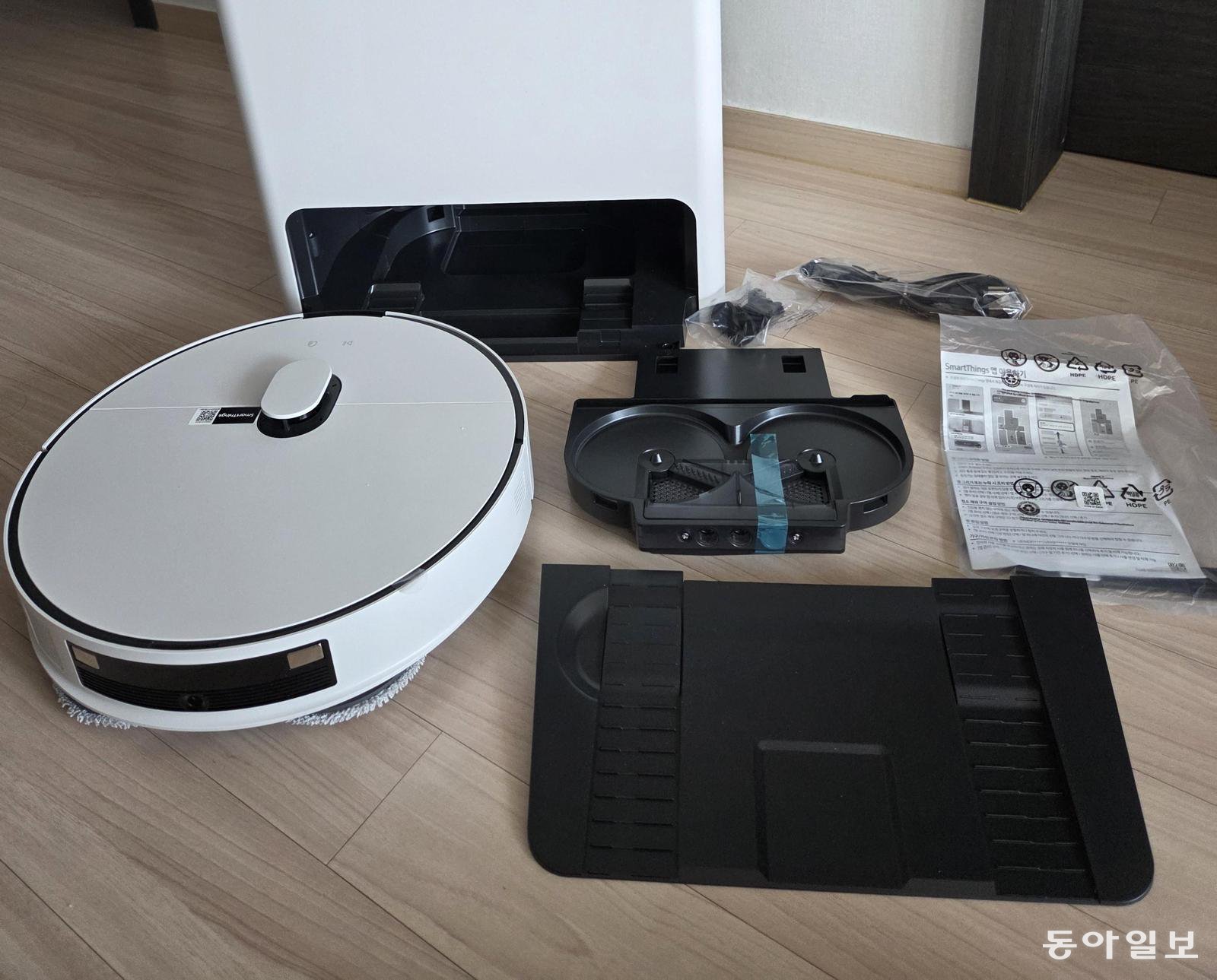 “전선 피하고 걸레 쉰내까지 싹”… 100% 무인화 삼성 ‘비스포크 AI 스팀’