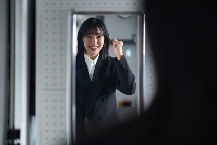 “자소서도 AI, 면접도 AI”…사람 대신 알고리즘이 맞붙는 채용 시대