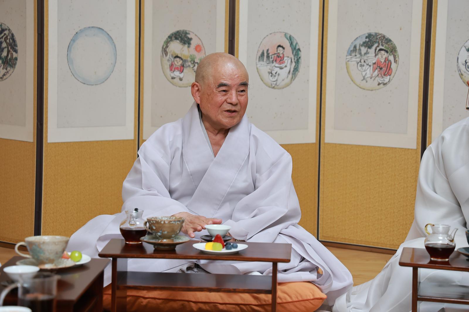 “봄 이기는 겨울 있던가요…근심 말고 ‘희망 등불’ 켜세요”