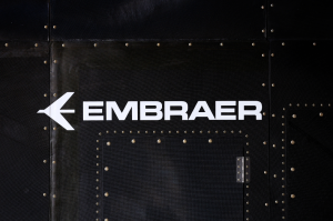 Embraer (EMBJ3) renova recorde de pedidos no 1º tri e analistas reforçam otimismo