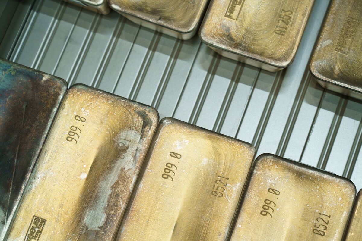 Copper and Silver Miner Lumina Shares Slip After Toronto IPO