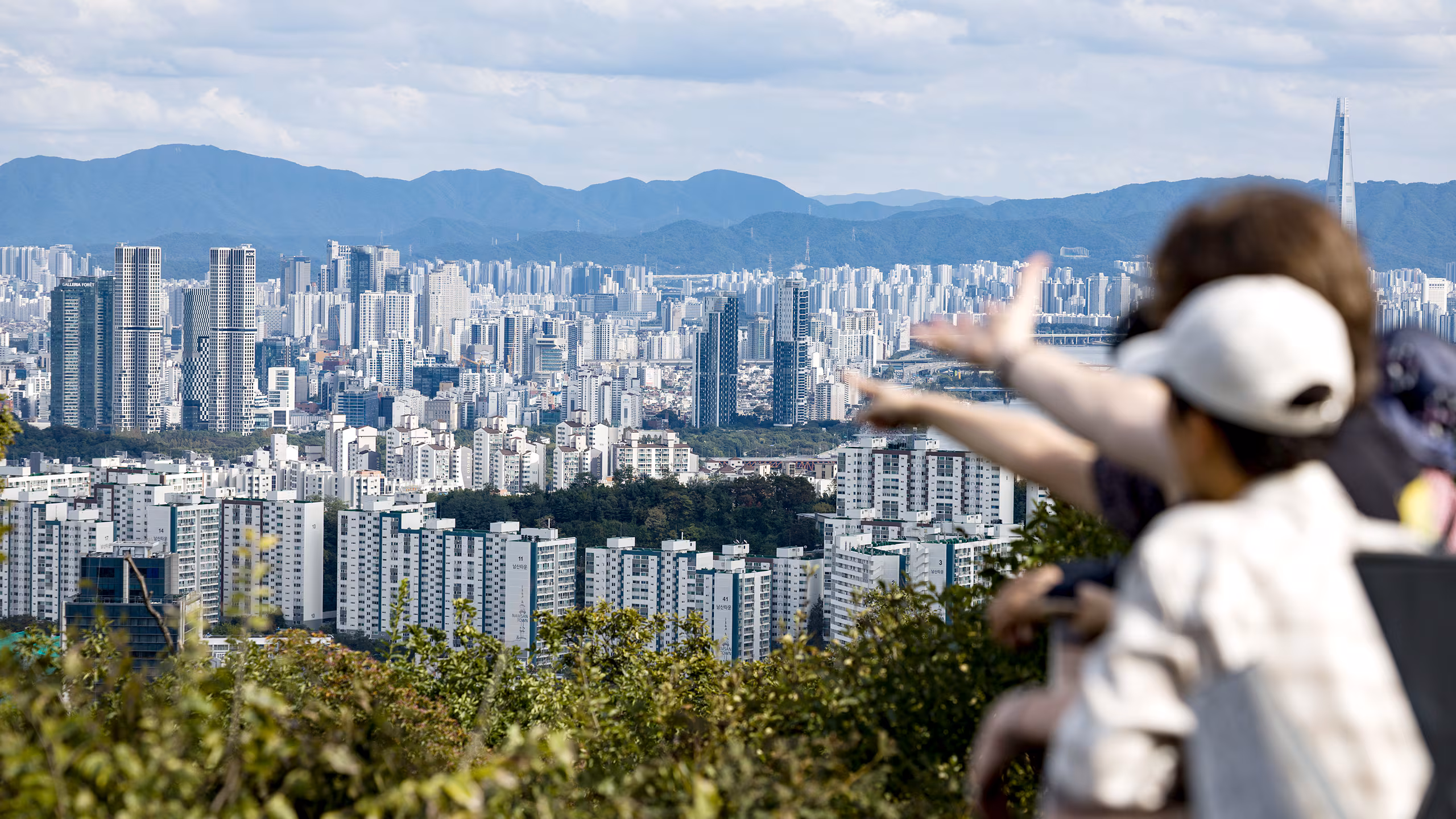 아파트를 사랑하면서 증오… 진보정권의 궤변