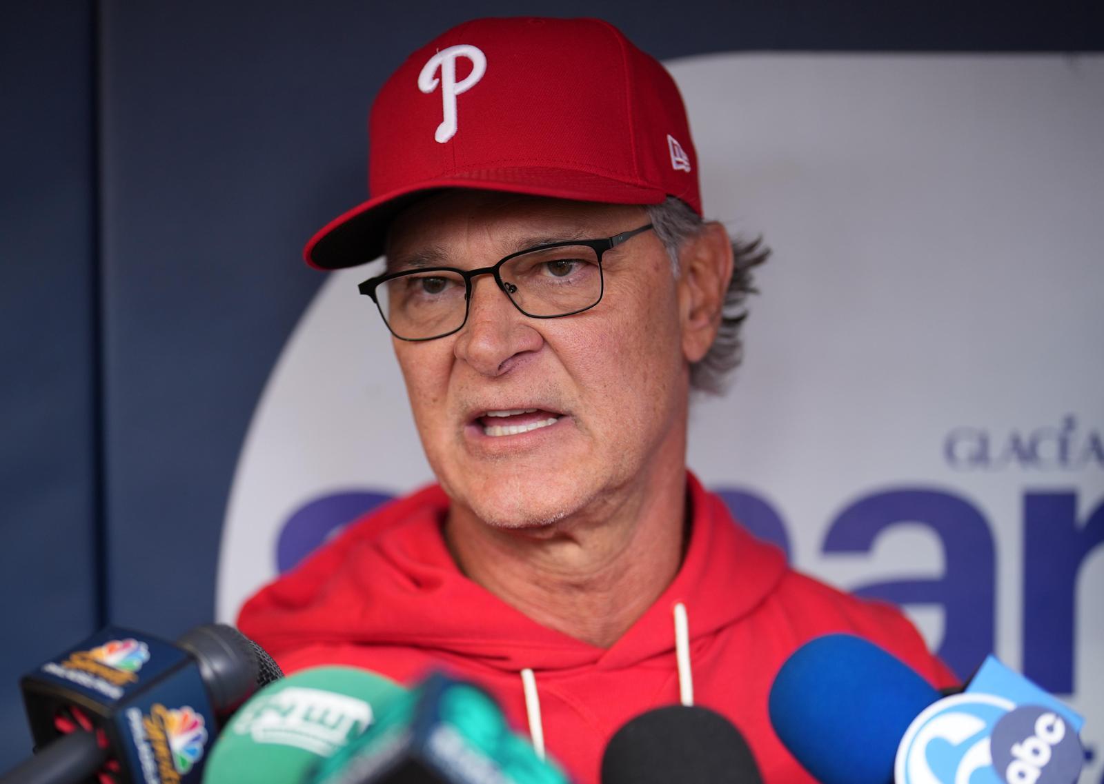 MLB 첫 아들 단장-아버지 감독… 돈 매팅리, 필라델피아 감독대행