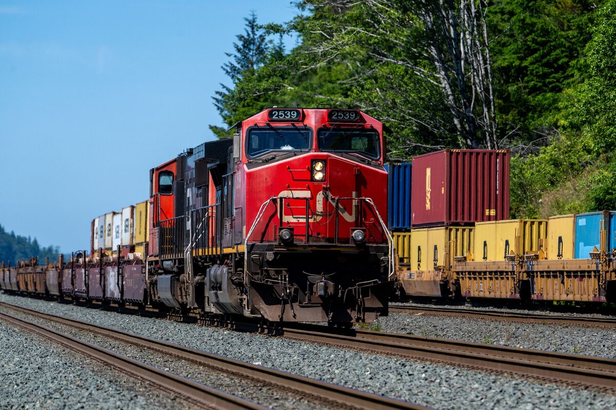 Trade Turmoil Hurts CN Railway; Stock Drops Most Since 2021
