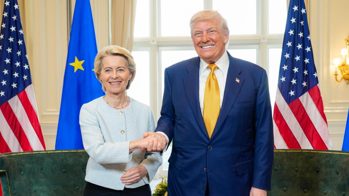 Trump anuncia que subirá al 25% los aranceles a los vehículos que lleguen de la Unión Europea