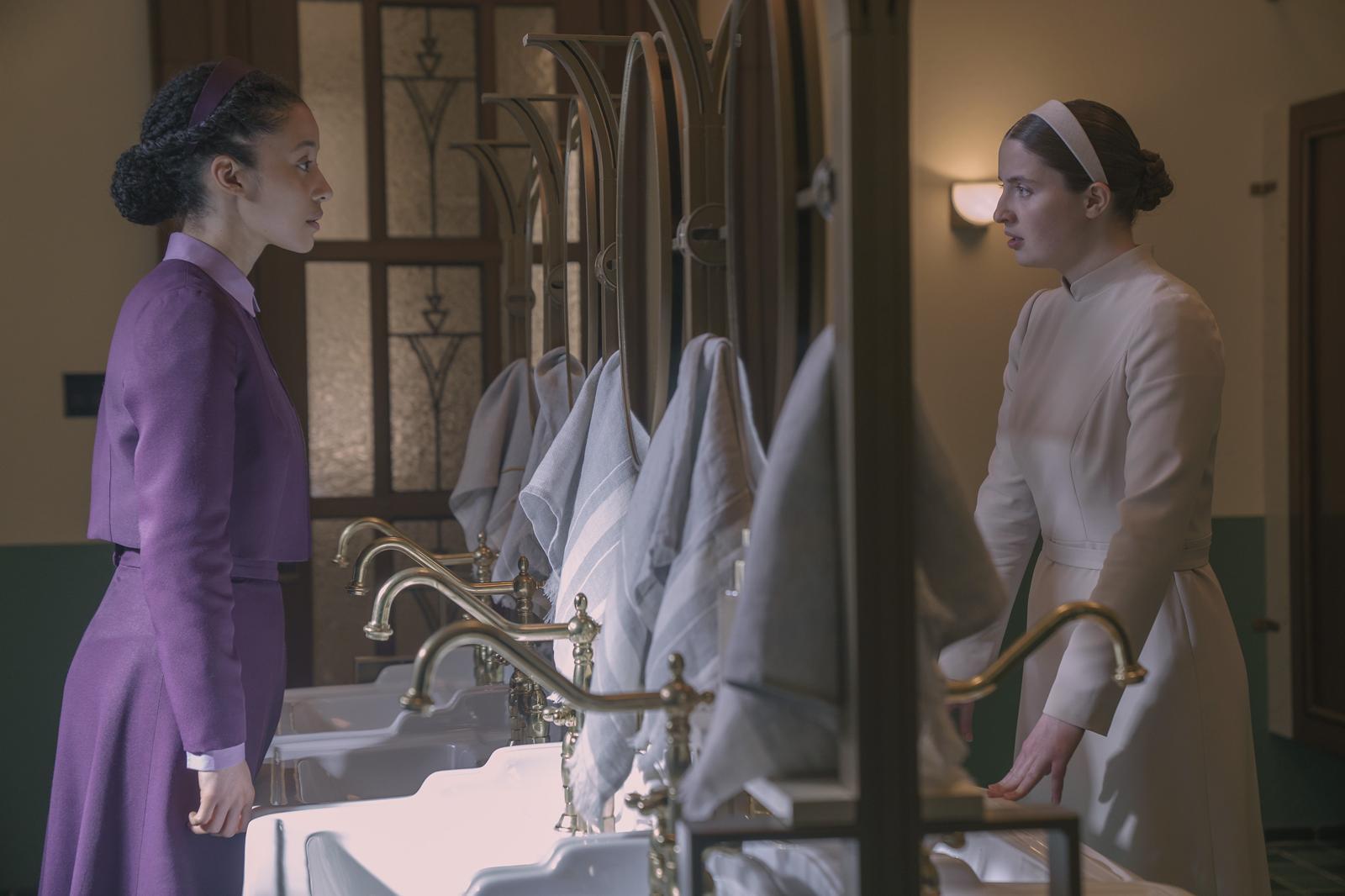 출산 도구로 길들여진 ‘길리어드’의 소녀들이 외쳤다 “자유”