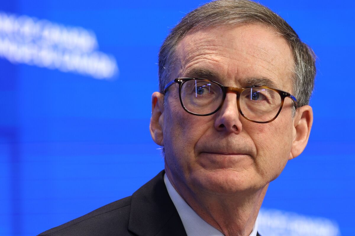 Bank of Canada Likely to Hold as Oil Shock Hits