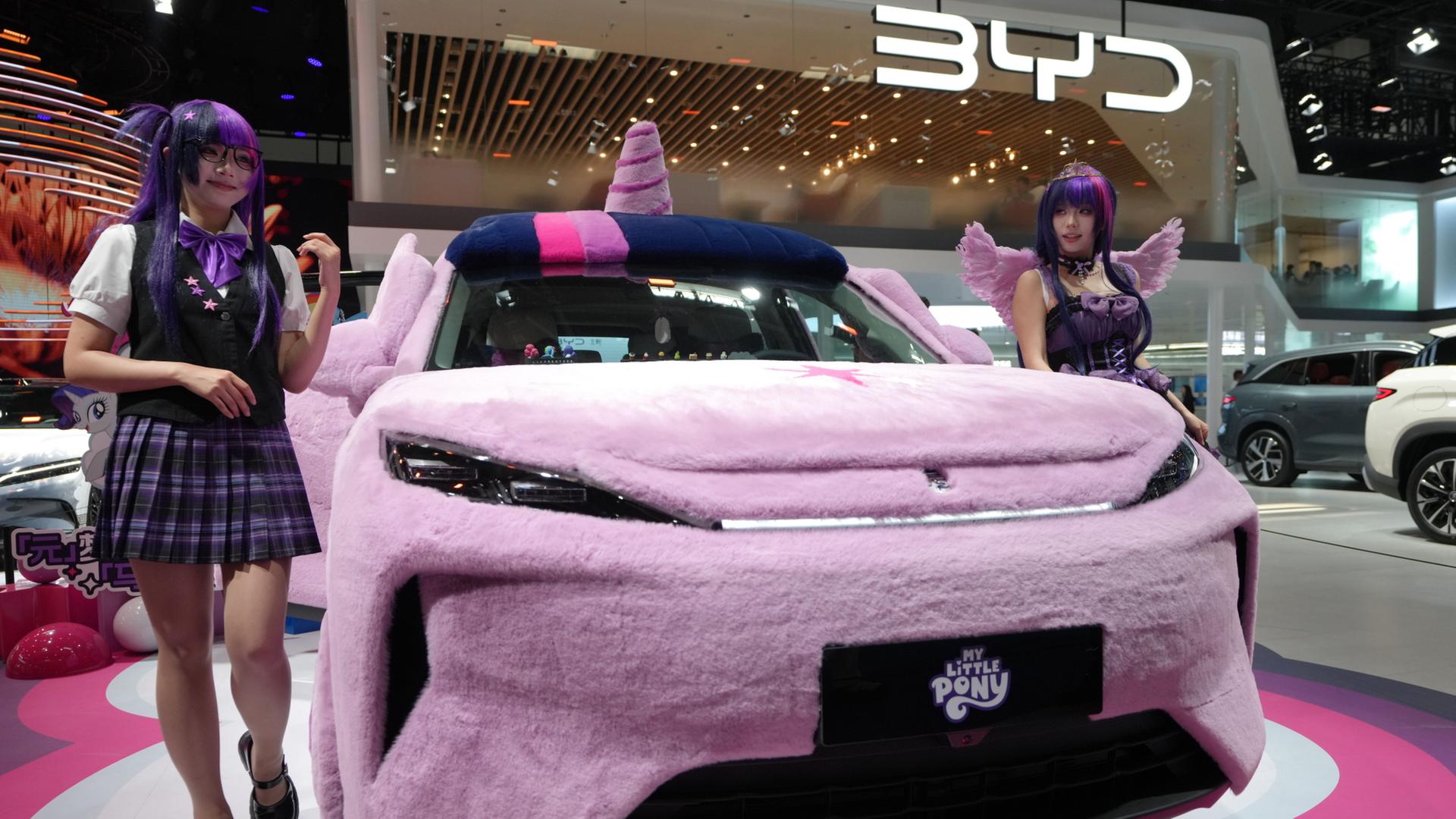 Wie kommen deutsche Autos bei der weltgrößten Automesse in Peking an?